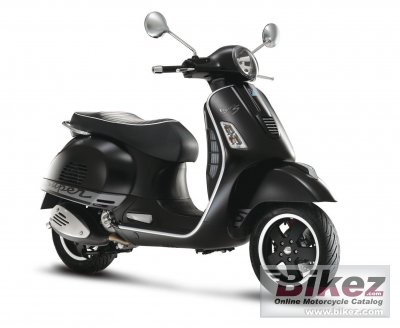 2011 Vespa GTS 300 Super photo